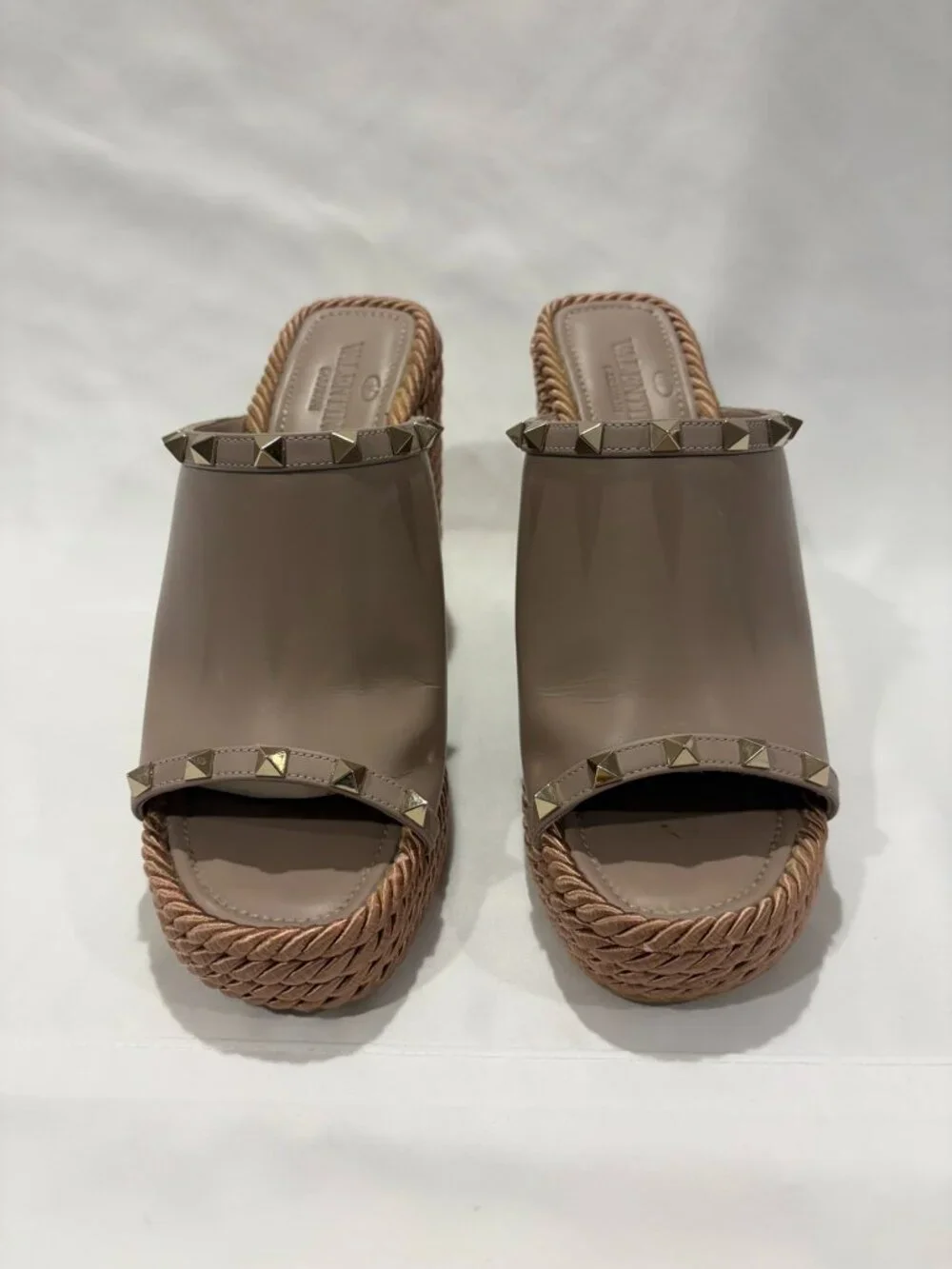 Valentino Garavani Gold Studded Leather Wedge Slide Rope Sandals Espadrille 9 - Picture 1 of 9